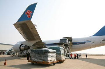 外界猜測亞馬遜正在和美國航空運輸服務集團合作